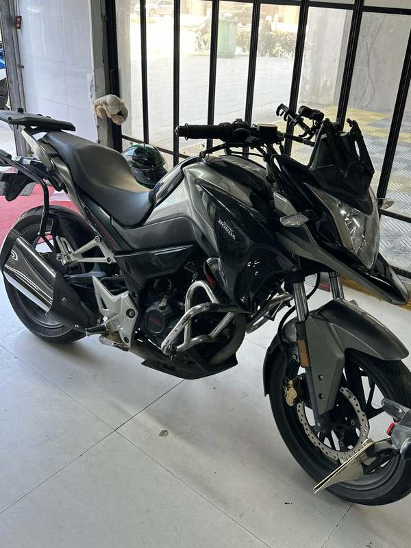 二手五羊本田猛鸷 CB190X