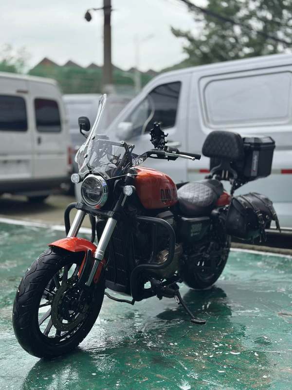 二手QJMOTOR闪300