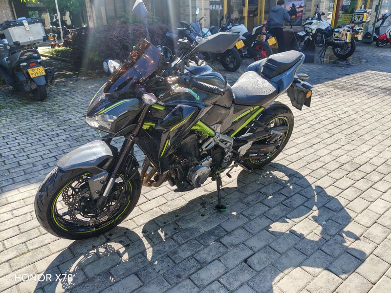 二手川崎Z900