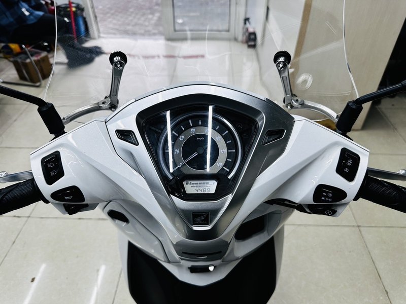 二手五羊本田Lead125