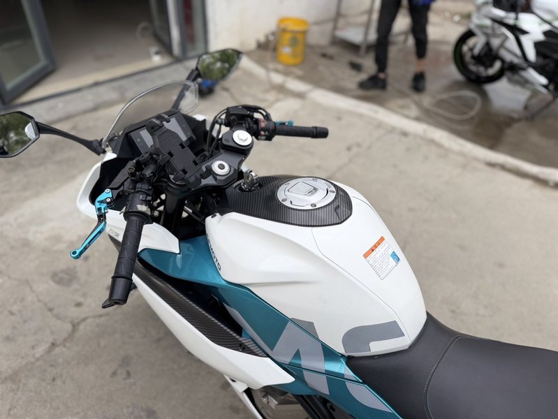 二手春风250SR