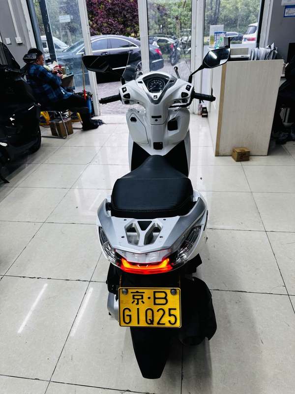 二手五羊本田Lead125