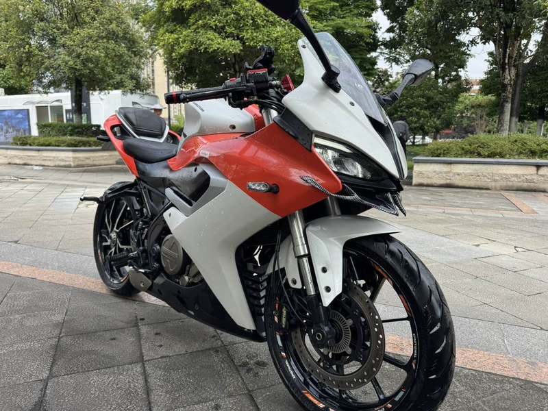 二手QJMOTOR赛250