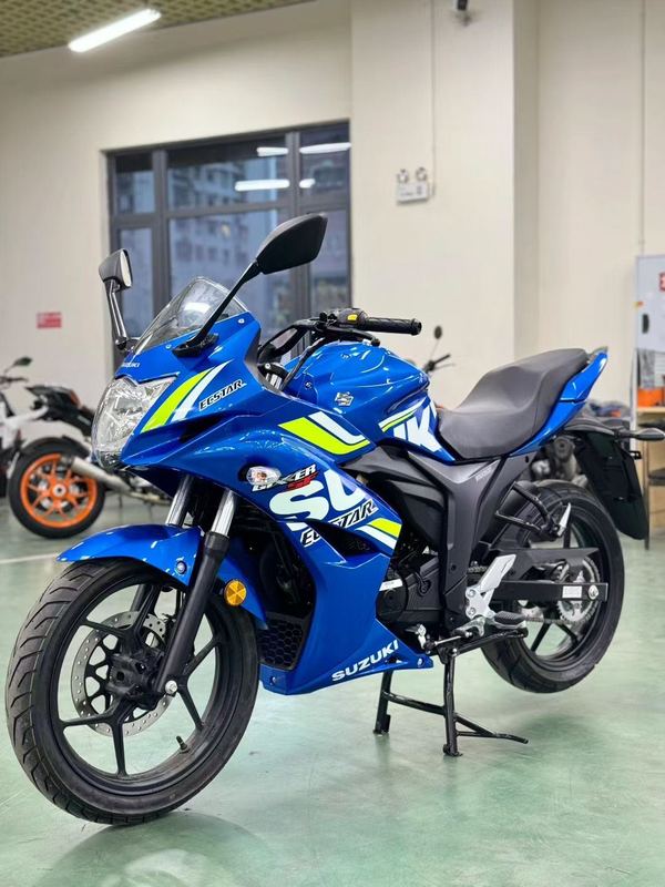 二手济南铃木极客飒 Gixxer 155