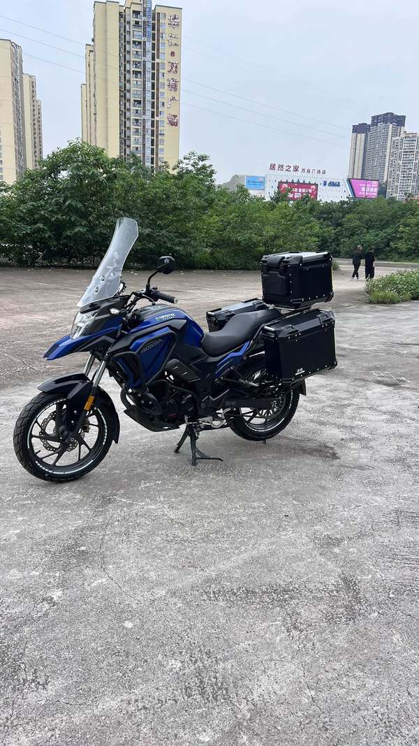 二手五羊本田猛鸷 CB190X