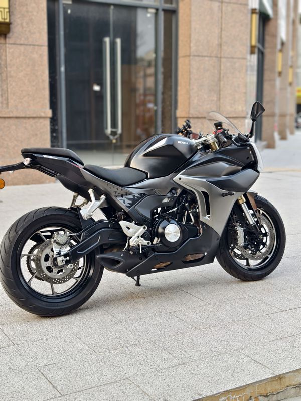 二手贝纳利龙卷风 Tornado 552R