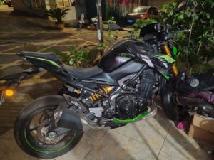 二手川崎Z900