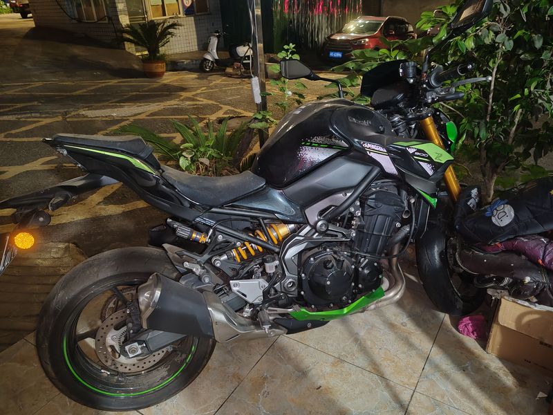 二手川崎Z900