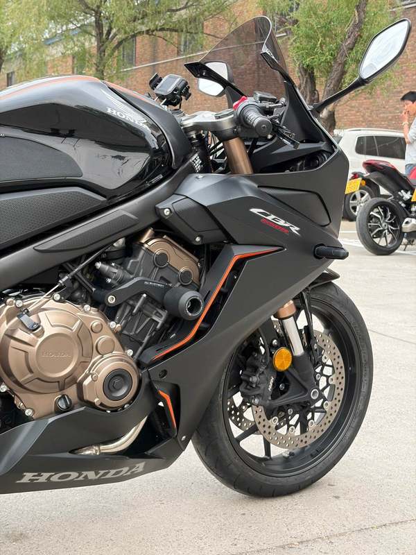 二手本田CBR650R