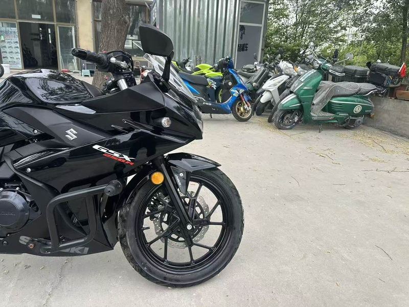 二手豪爵铃木GSX250R
