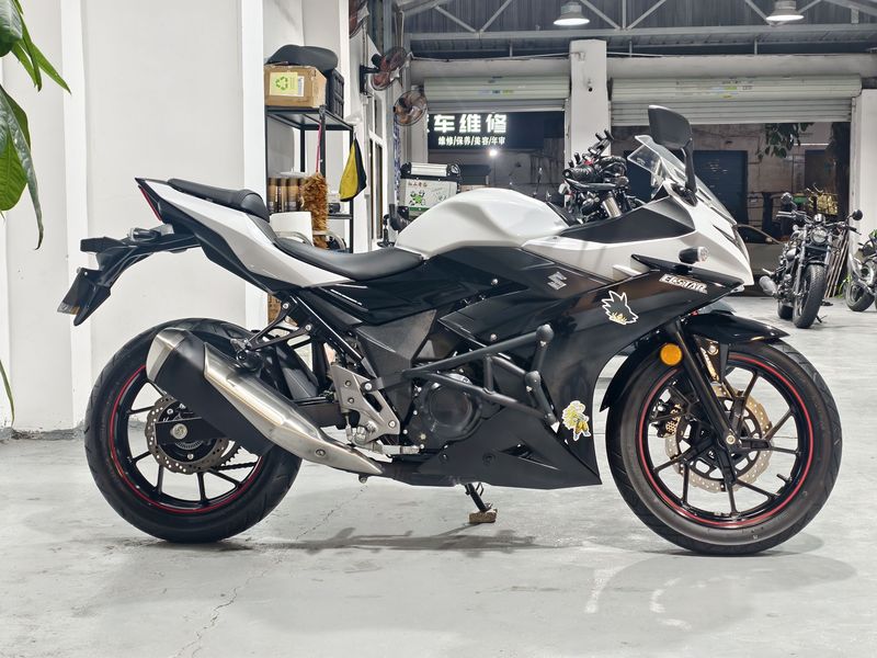 二手豪爵铃木GSX250R