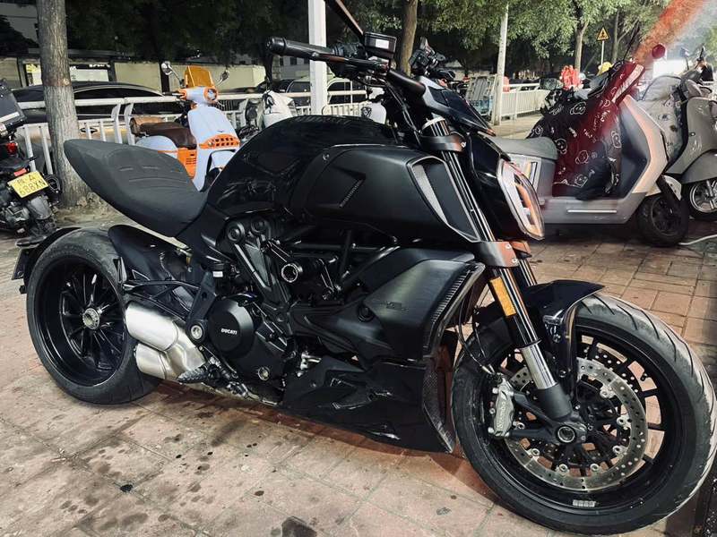 二手杜卡迪Diavel 