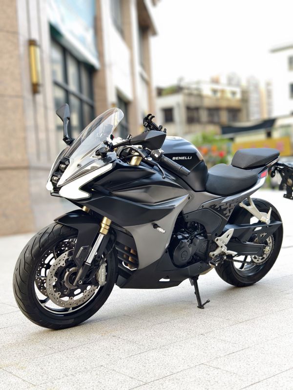 二手贝纳利龙卷风 Tornado 552R