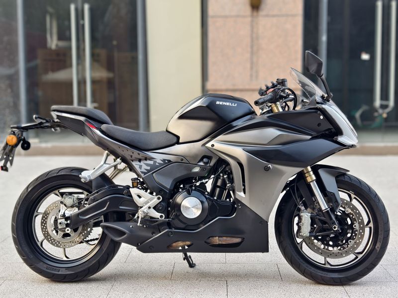 二手贝纳利龙卷风 Tornado 552R