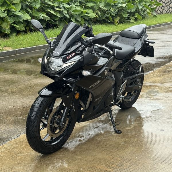 二手豪爵铃木GSX250R