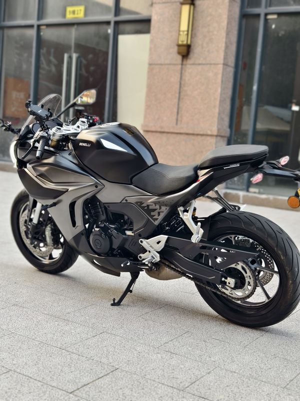 二手贝纳利龙卷风 Tornado 552R
