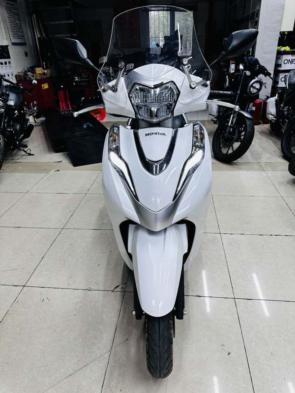 二手五羊本田Lead125