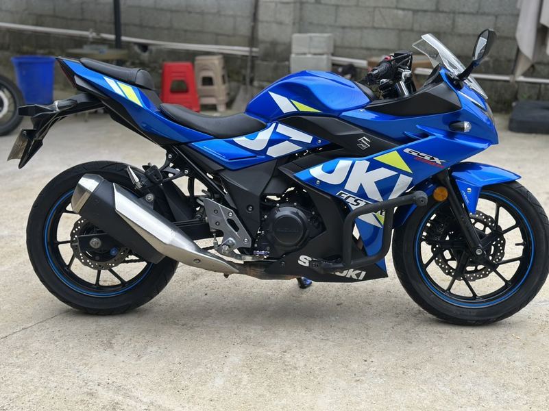 二手豪爵铃木GSX250R