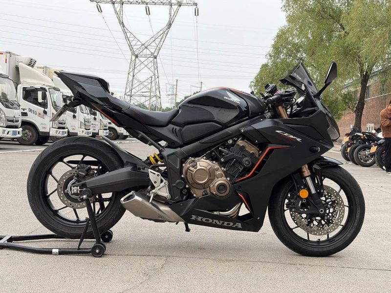 二手本田CBR650R