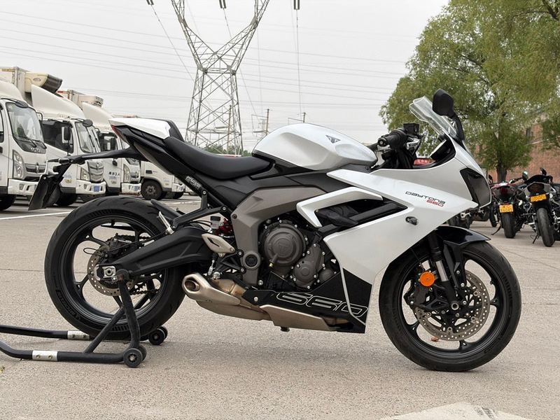 二手凯旋Daytona 660