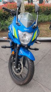 二手济南铃木极客飒 Gixxer 155