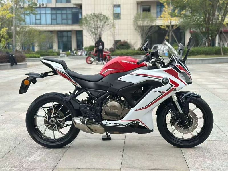 二手QJMOTOR赛400