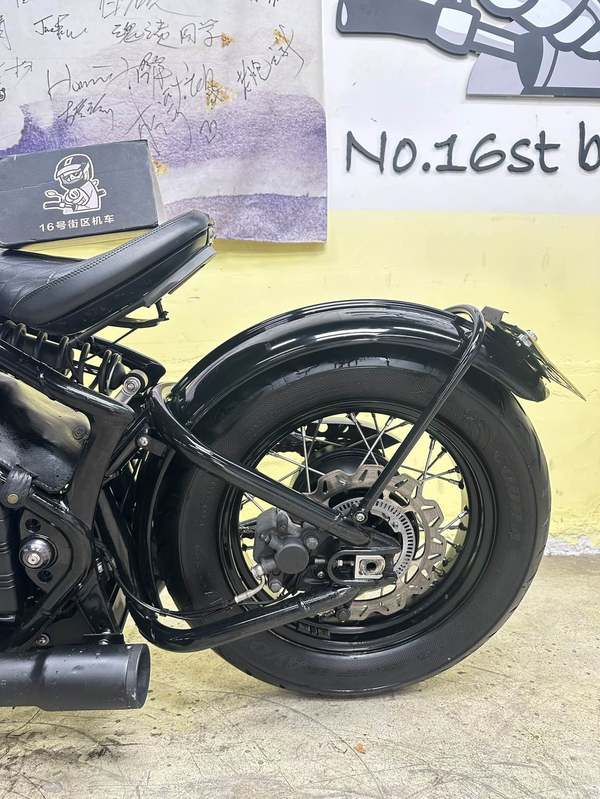 二手凯旋Bonneville Bobber