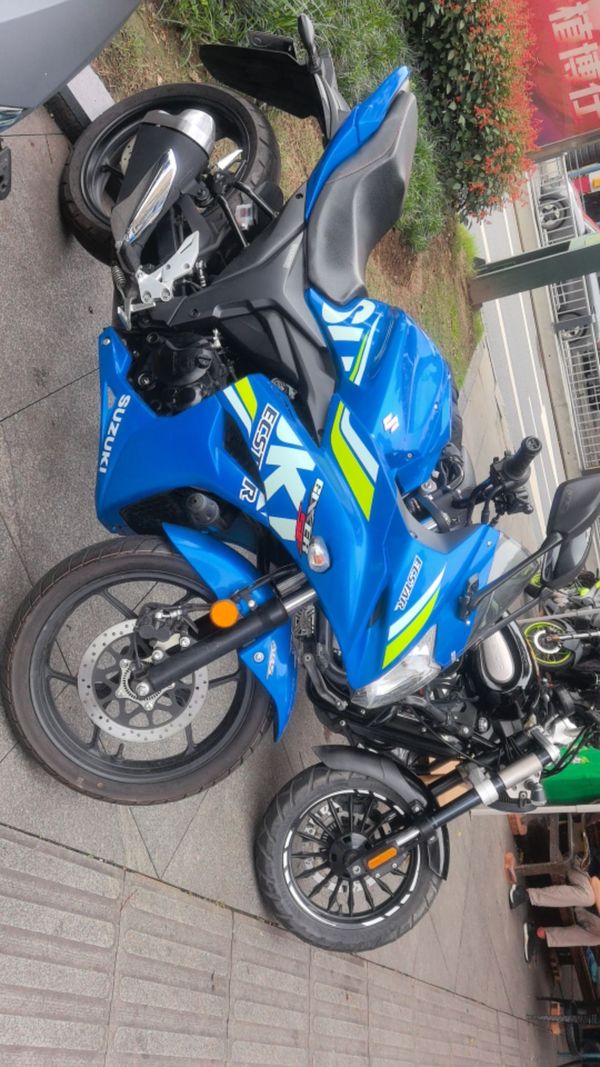 二手济南铃木极客飒 Gixxer 155