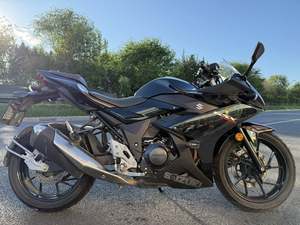 二手豪爵铃木GSX250R