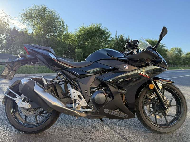 二手豪爵铃木GSX250R