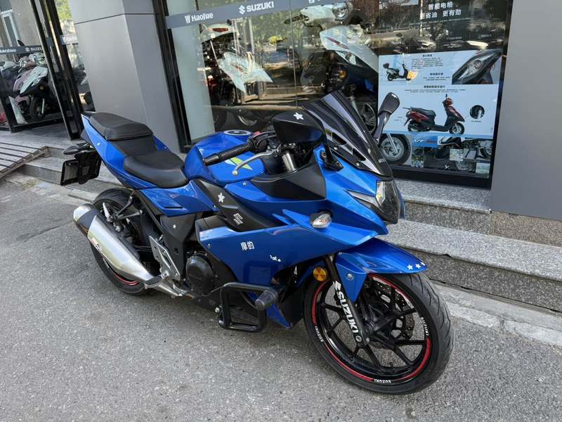 二手豪爵铃木GSX250R