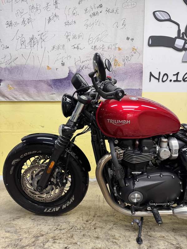 二手凯旋Bonneville Bobber