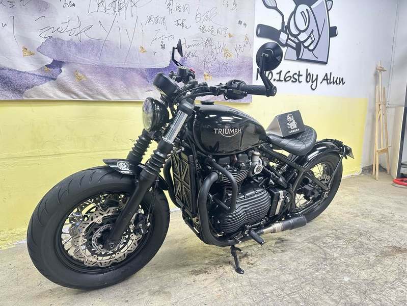 二手凯旋Bonneville Bobber