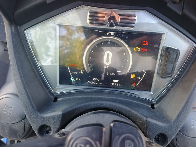 二手ADIVAAD1 200