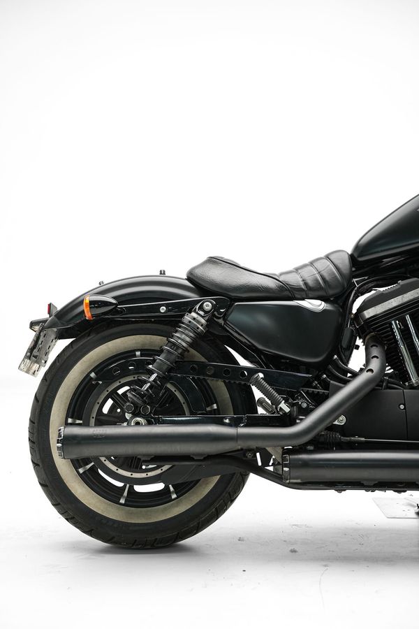 二手哈雷戴维森Iron883 硬汉