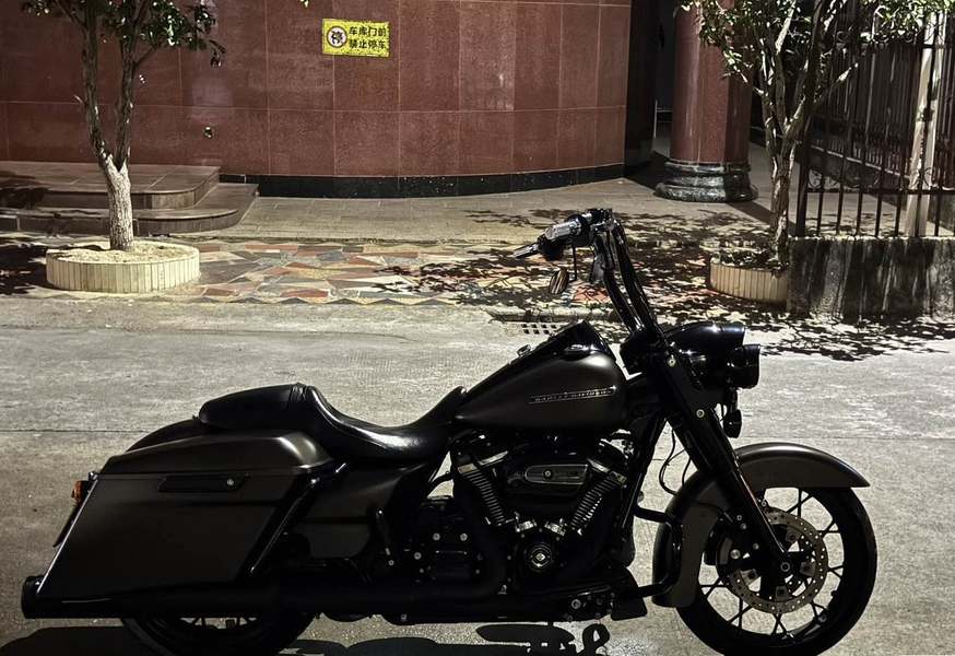 二手哈雷戴维森路王 Road King