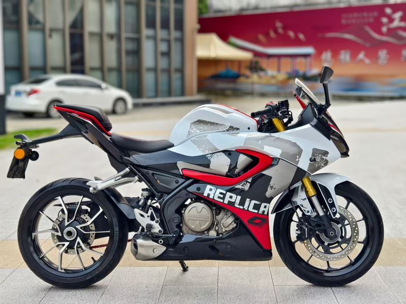 二手QJMOTOR赛250