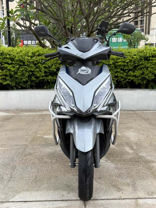 二手新大洲本田裂行 RX125Fi