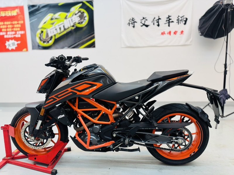 二手KTMR2R250 Duke