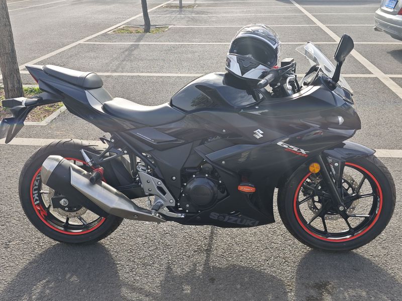 二手豪爵铃木GSX250R