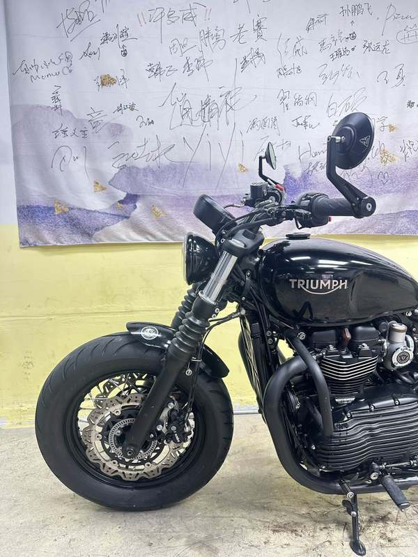 二手凯旋Bonneville Bobber
