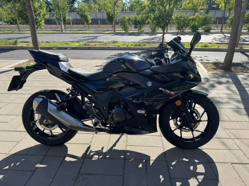 二手豪爵铃木GSX250R