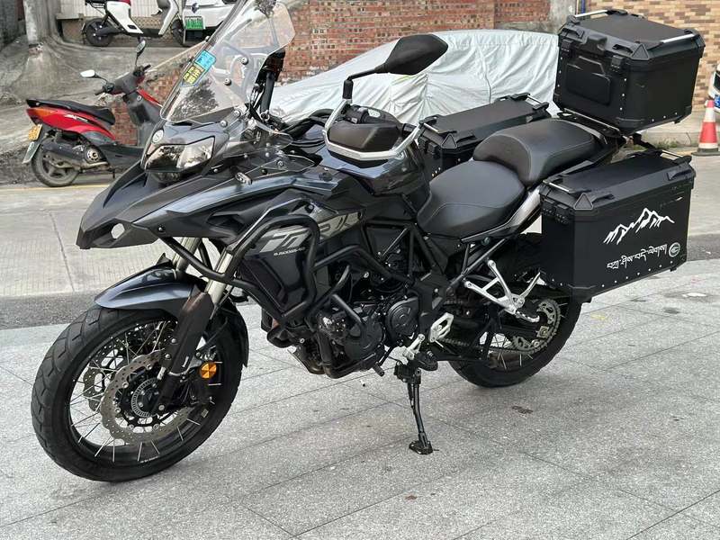 二手贝纳利金鹏 TRK502