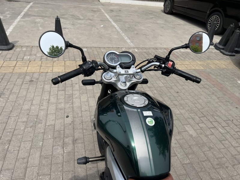 二手五羊本田鸷道 CB190SS