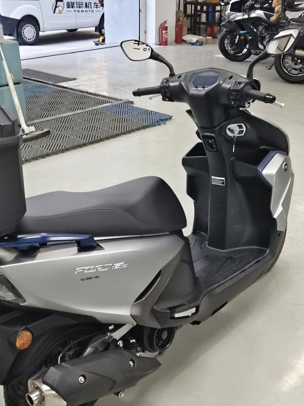 二手QJMOTOR鸿125