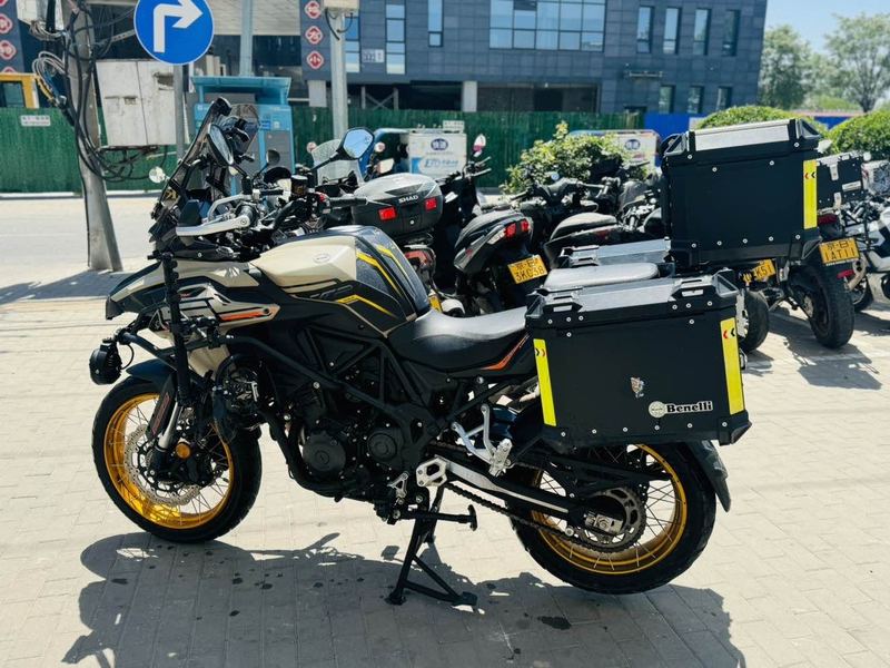 二手贝纳利TRK552