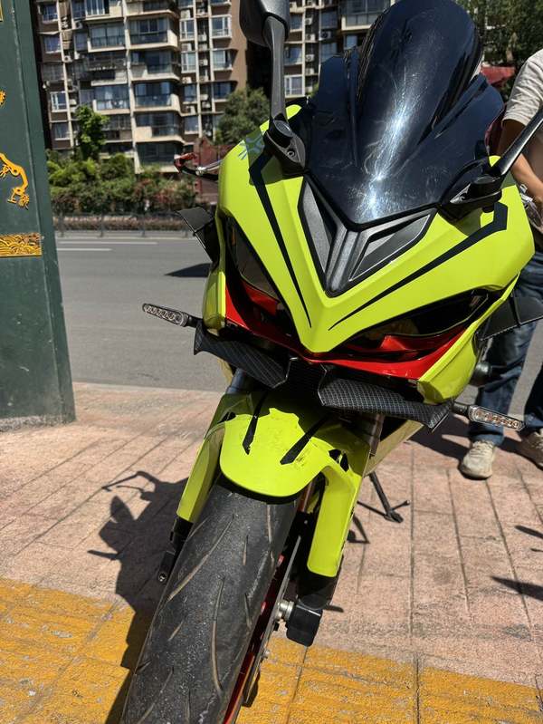 二手QJMOTOR赛400