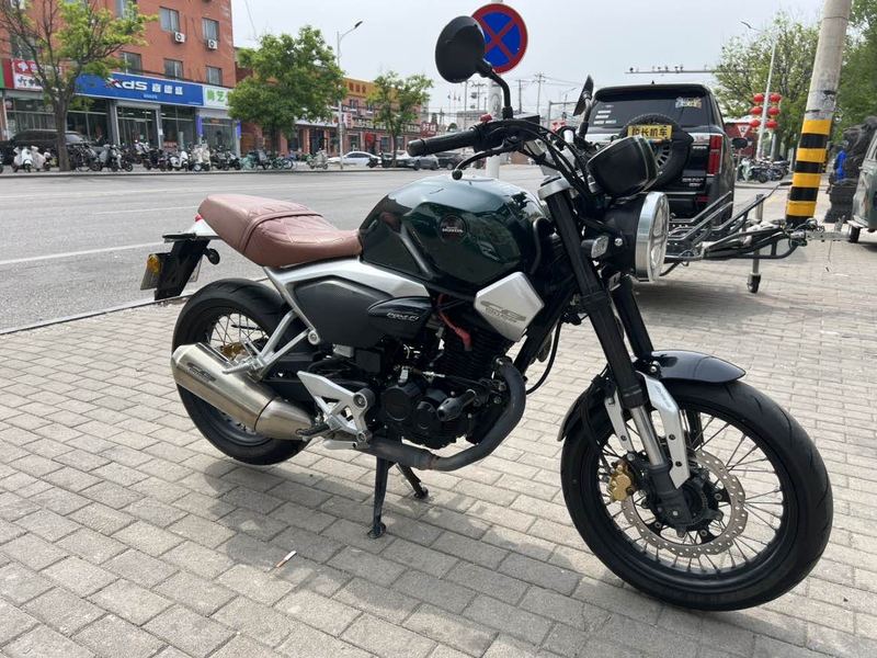 二手五羊本田鸷道 CB190SS