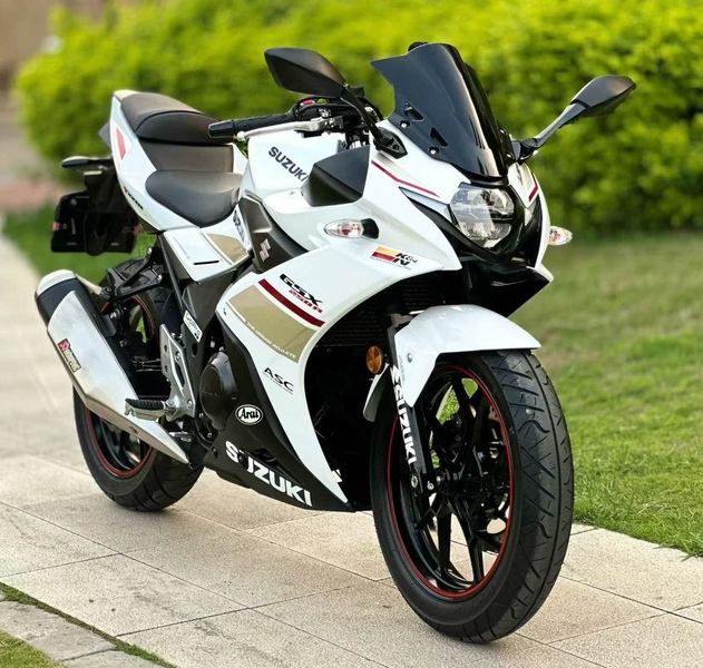 二手豪爵铃木GSX250R