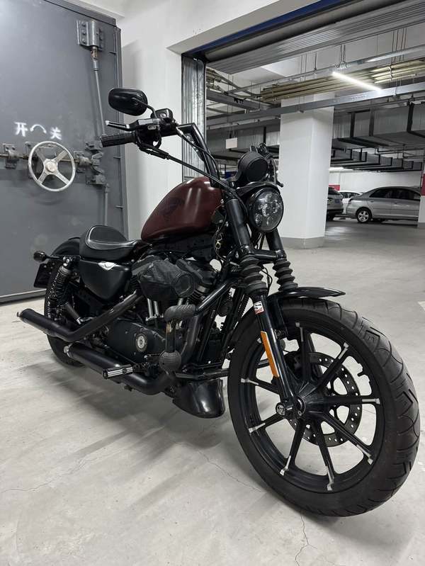 二手哈雷戴维森Iron883 硬汉